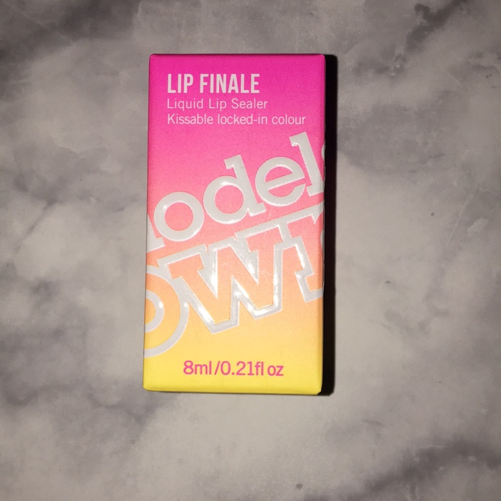 Models Own Lip Finale